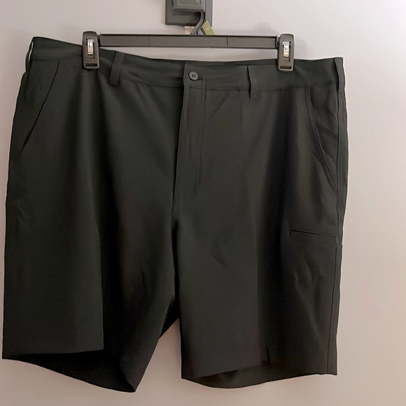 NWT Men’s size 40 PGA Tour 8” golf shorts - Picture 1 of 7